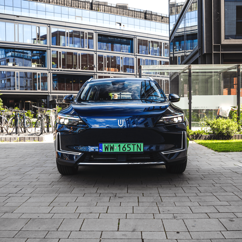 Skyworth K, Skywell ET5 Front New