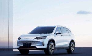 Elektryczny SUV – idealny wybór na długie podróże